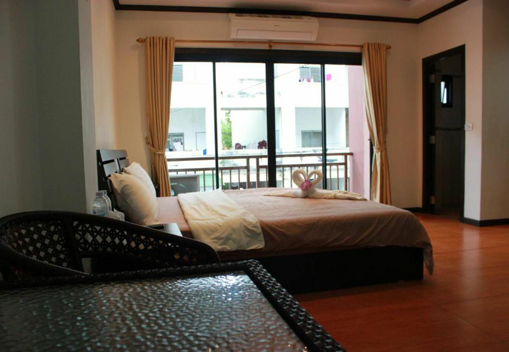 K&J Apartment Ban Nong Tabaek Bagian luar foto